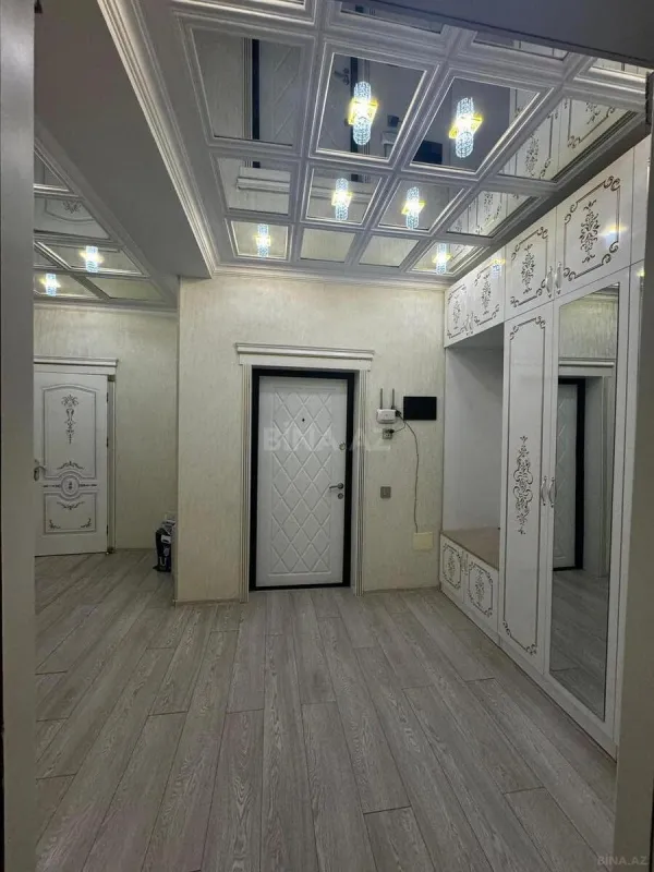 Kirayə verilir 3 otaqlı mənzil 118 m²