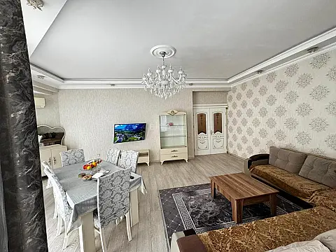 Kirayə verilir 3 otaqlı mənzil 118 m²