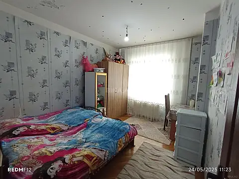 Satılır 4 otaqlı mənzil 120 m²