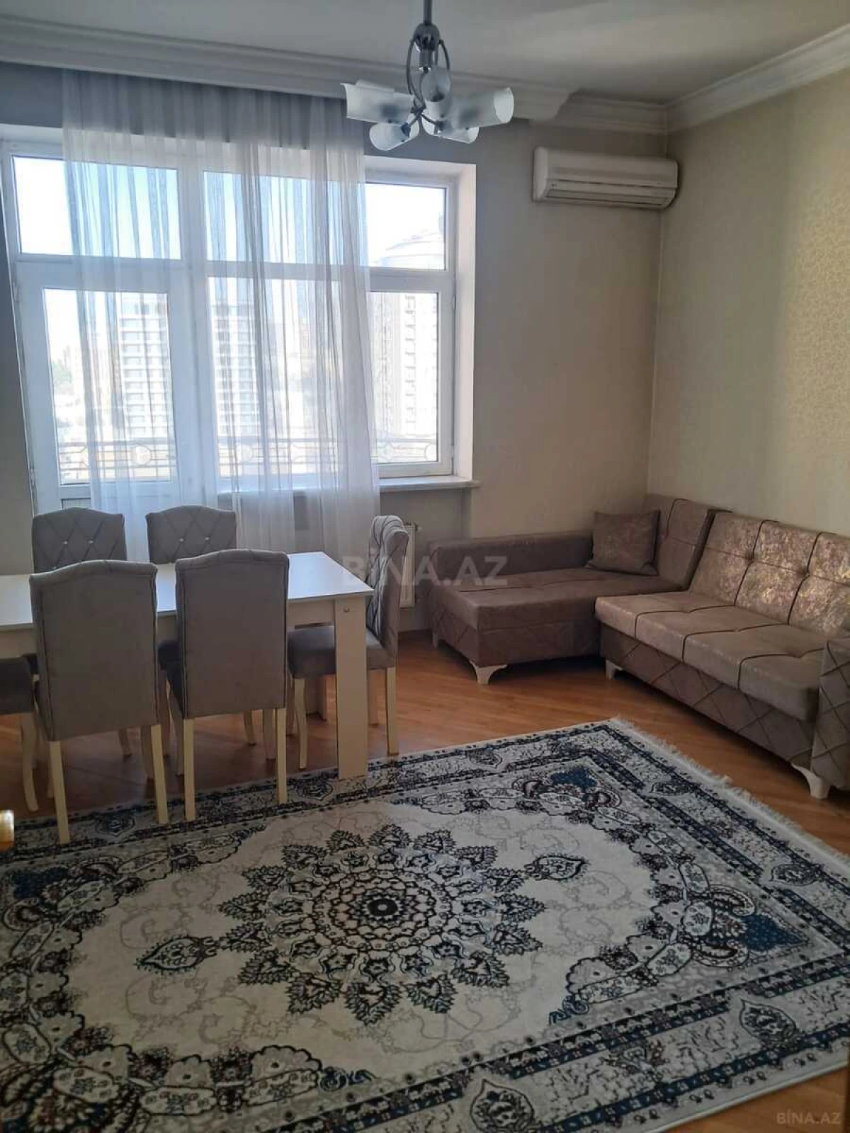 Kirayə verilir 3 otaqlı mənzil 120 m²