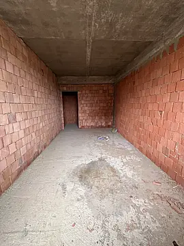 Satılır 2 otaqlı mənzil 83 m²