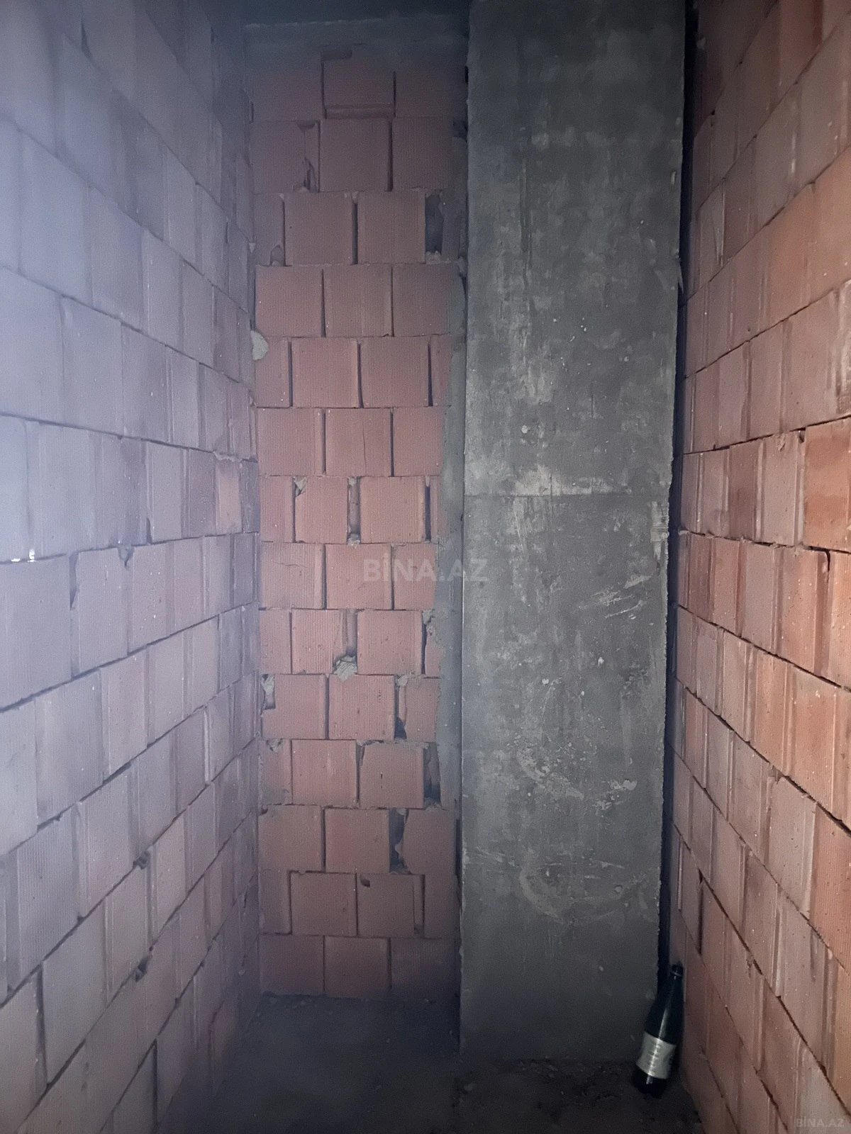 Satılır 2 otaqlı mənzil 83 m²