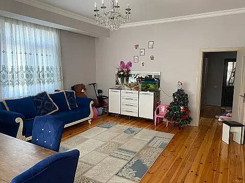 Satılır 2 otaqlı mənzil 78 m²