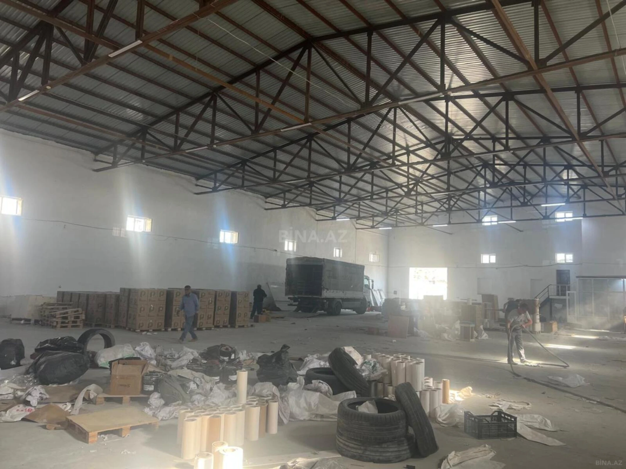 Kirayə verilir obyekt 1100 m²