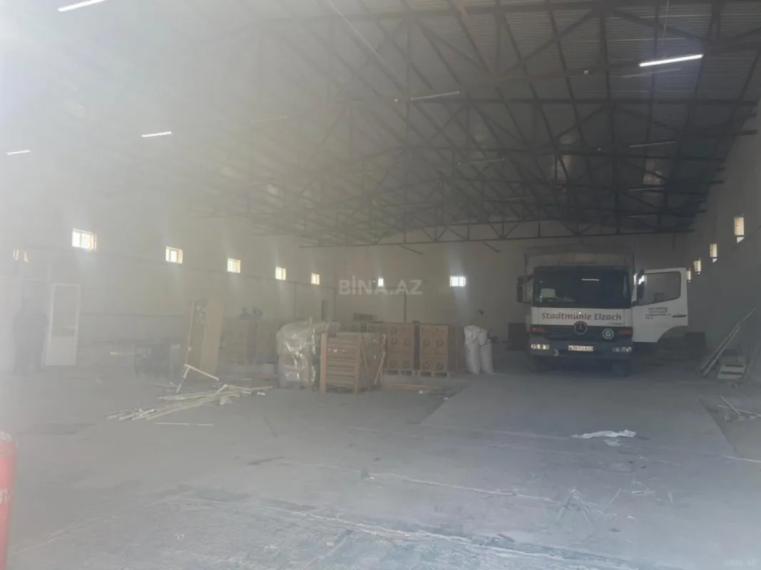 Kirayə verilir obyekt 1100 m²