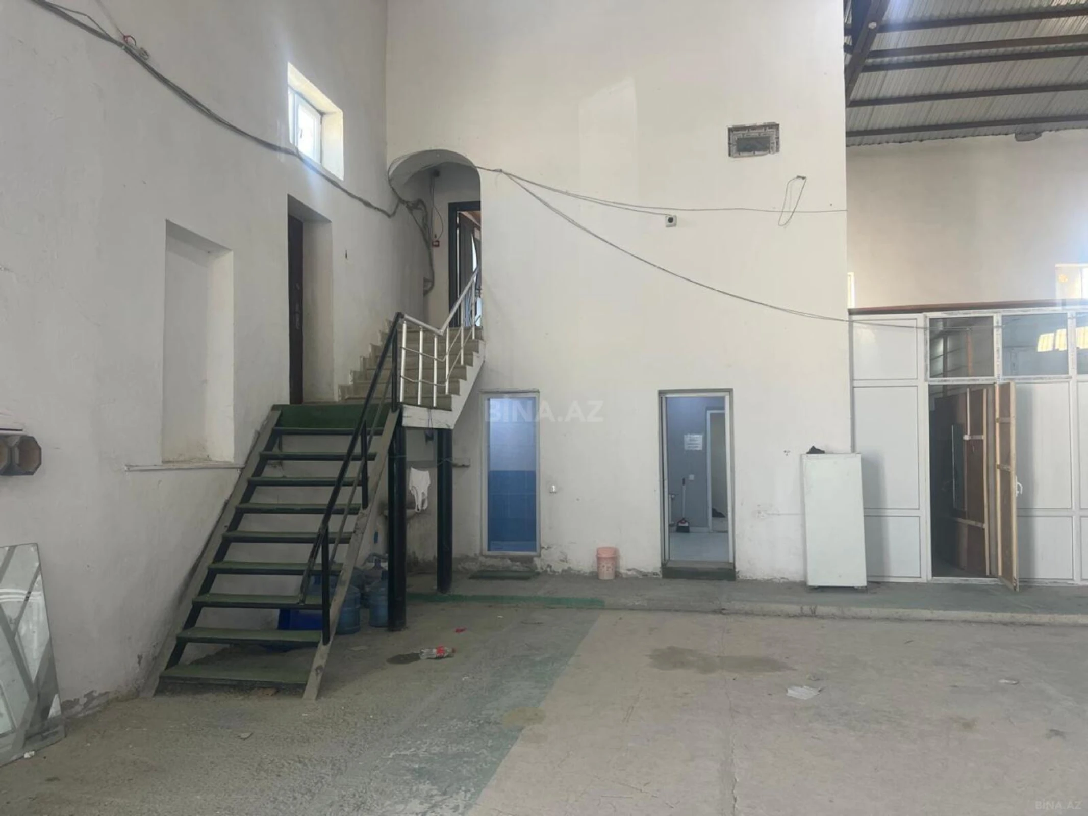 Kirayə verilir obyekt 1100 m²