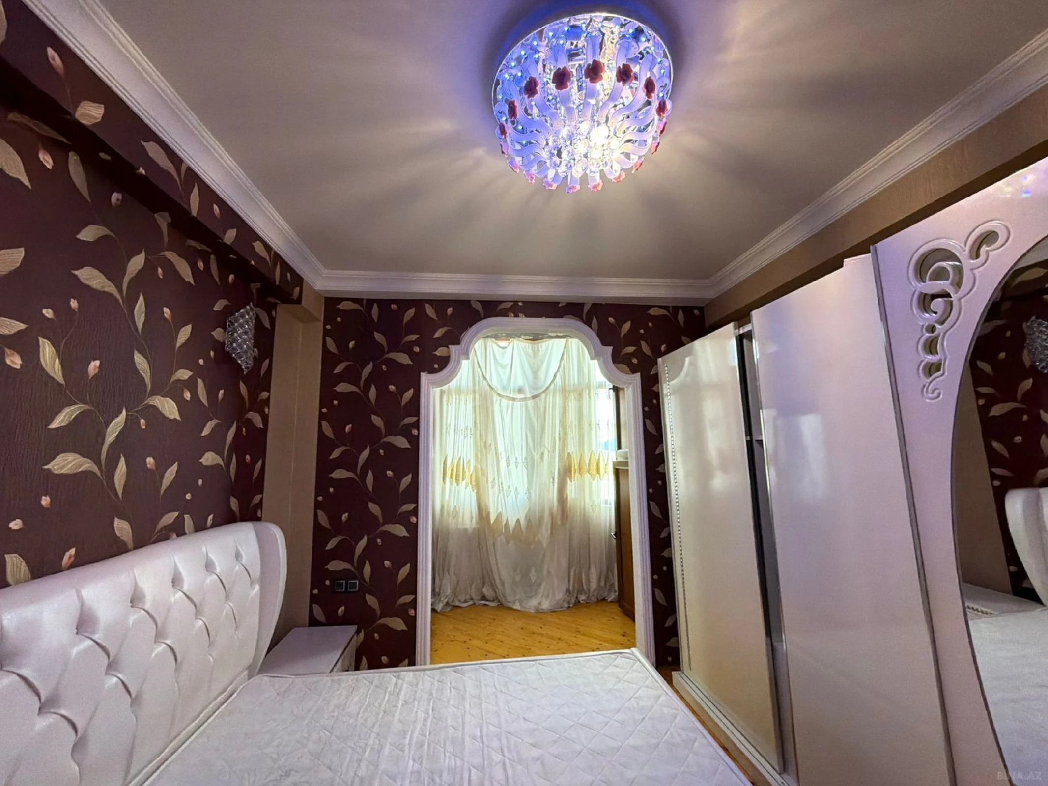Satılır 3 otaqlı mənzil 90 m²