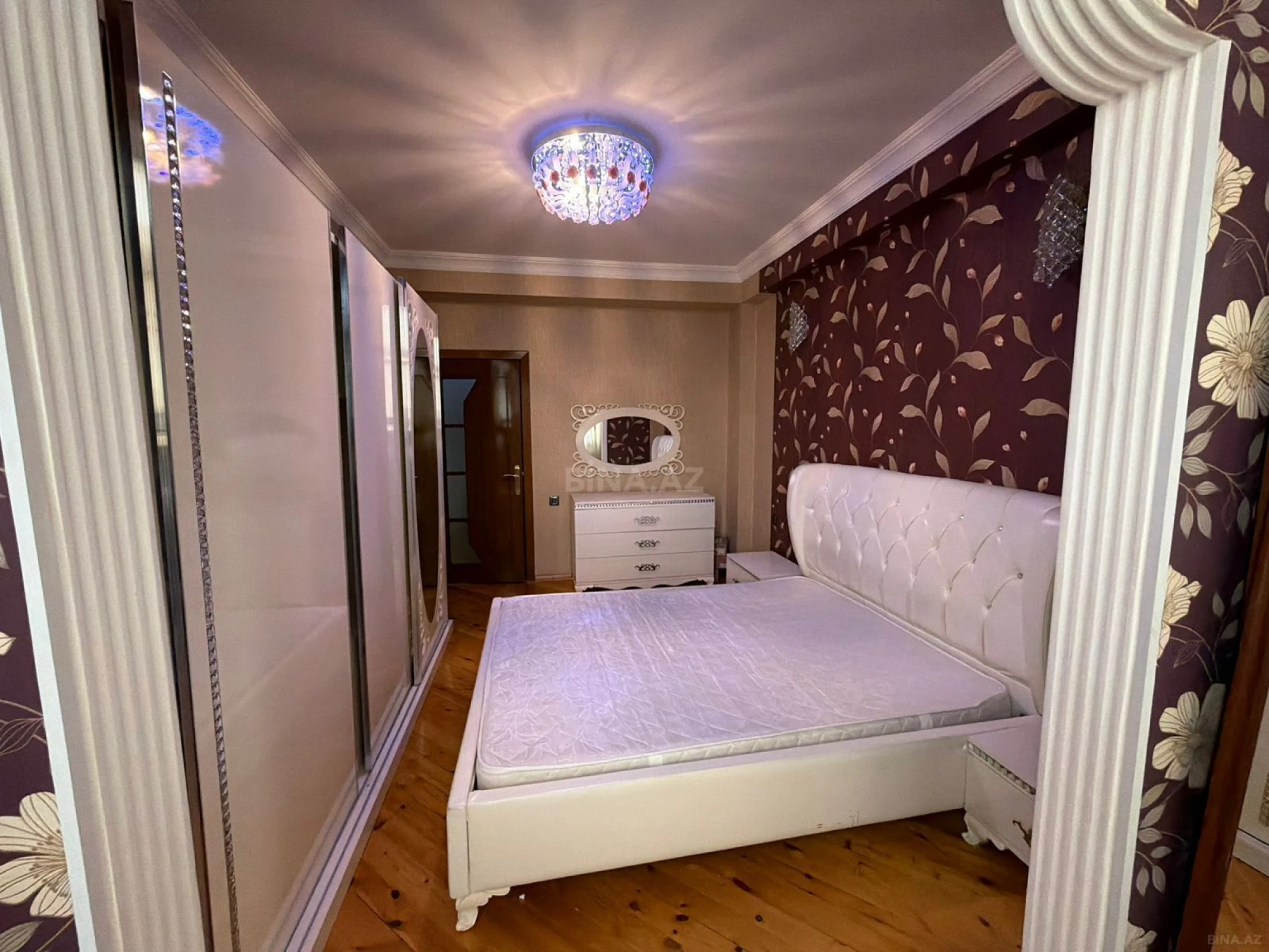 Satılır 3 otaqlı mənzil 90 m²