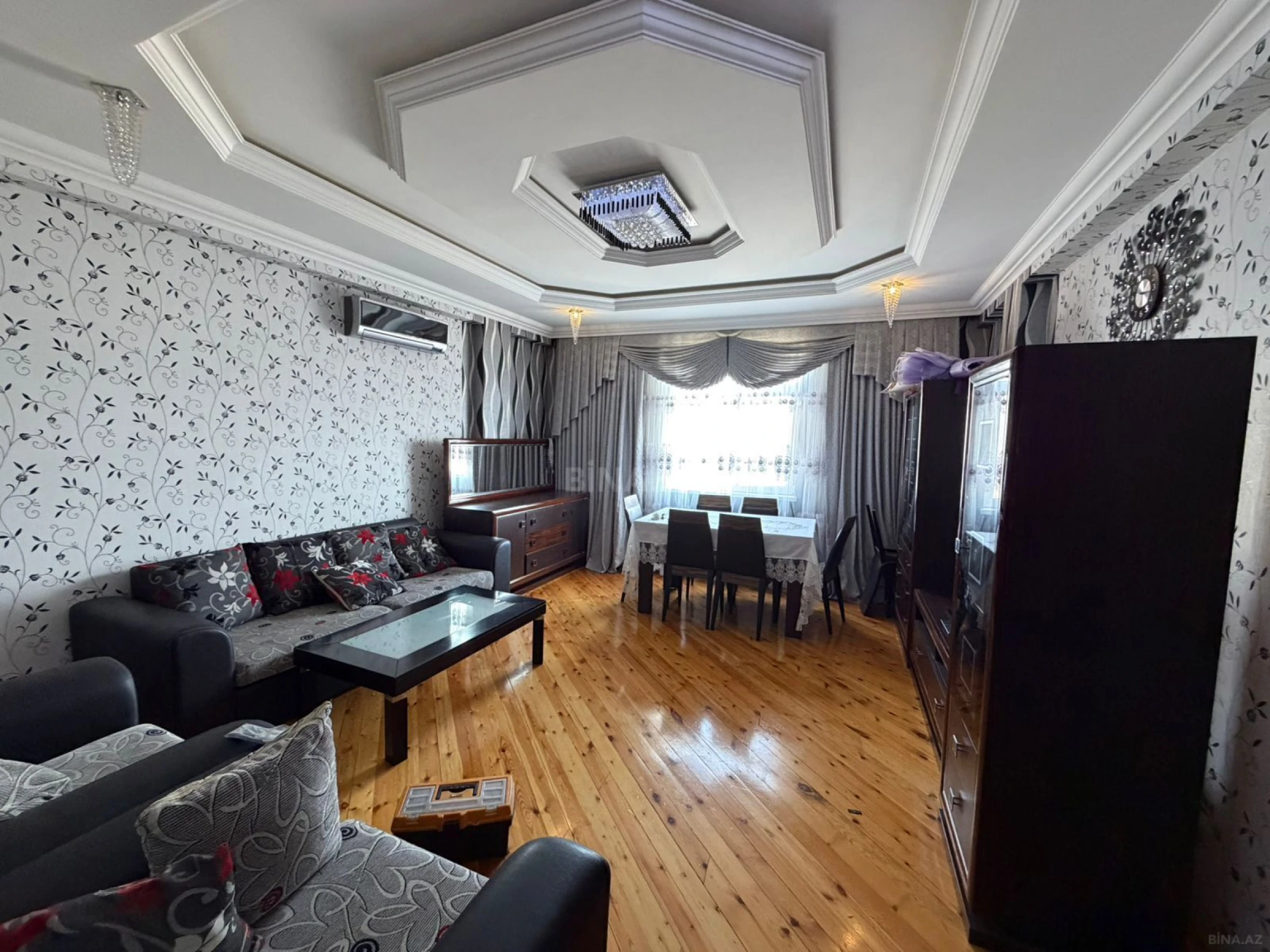 Satılır 3 otaqlı mənzil 90 m²