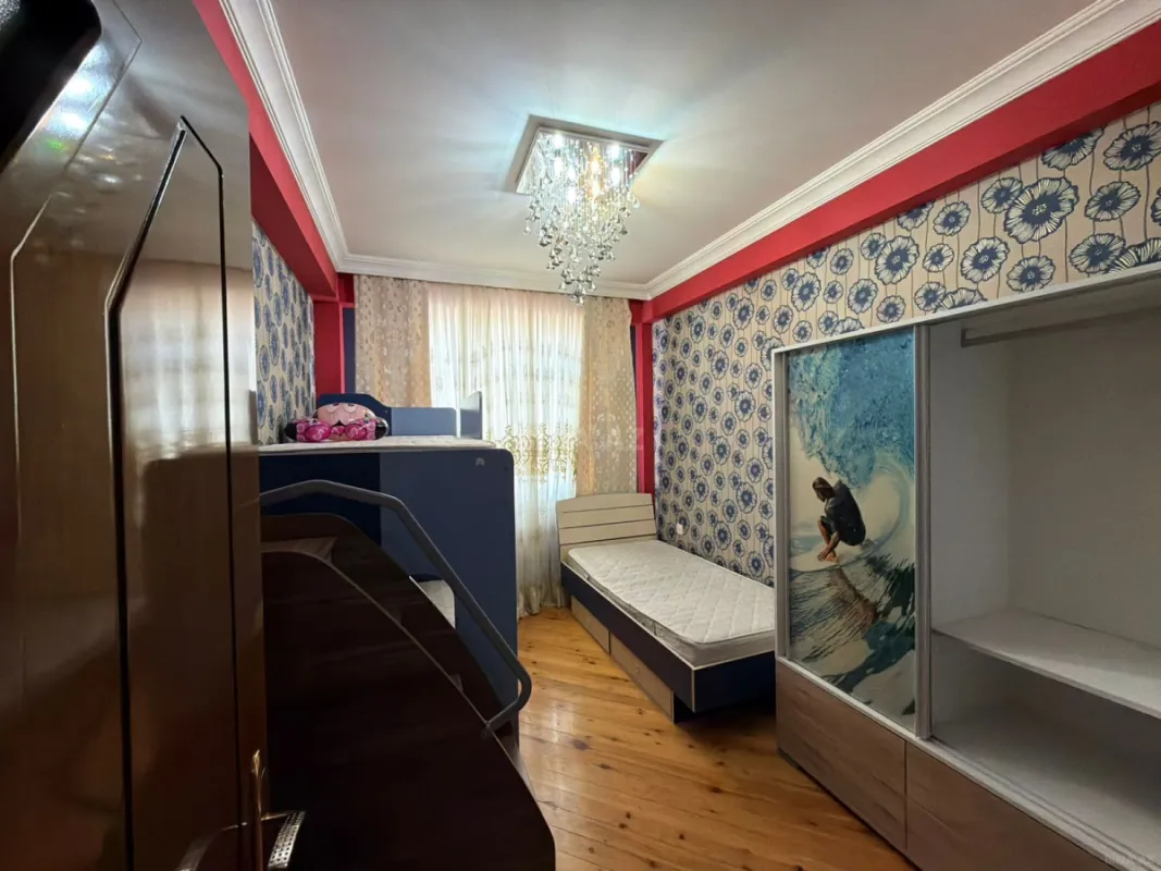 Satılır 3 otaqlı mənzil 90 m²
