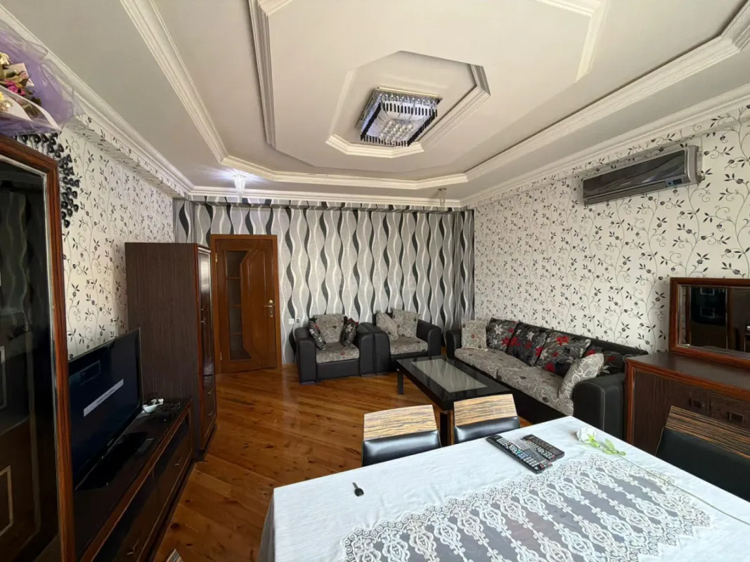 Satılır 3 otaqlı mənzil 90 m²