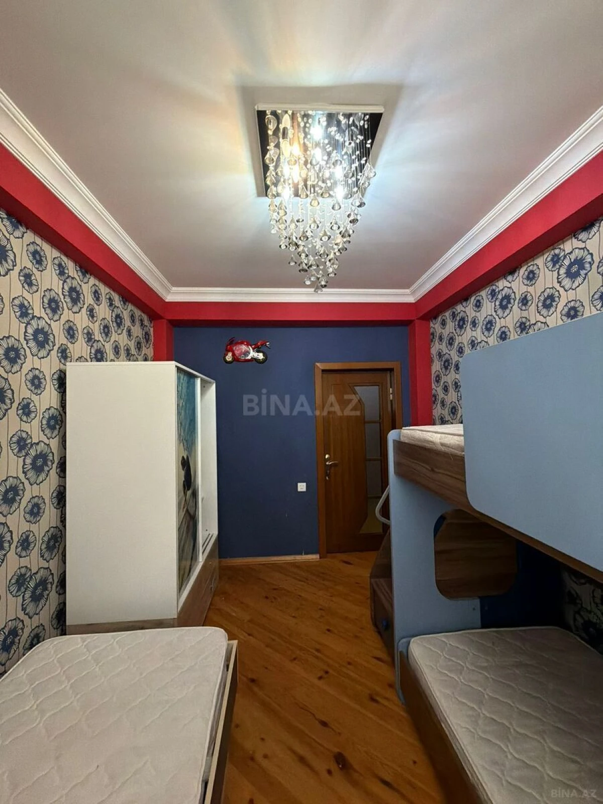 Satılır 3 otaqlı mənzil 90 m²