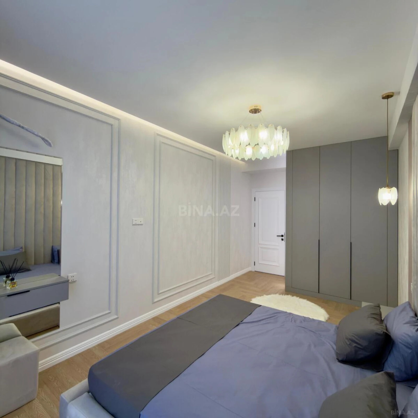 Satılır 3 otaqlı mənzil 117 m²