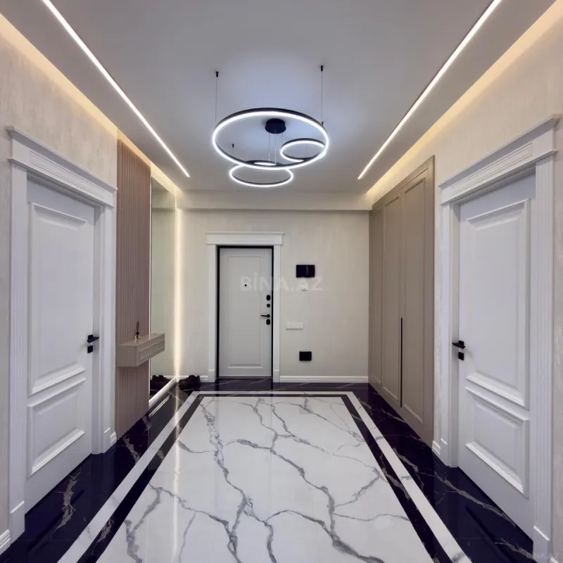 Satılır 3 otaqlı mənzil 117 m²