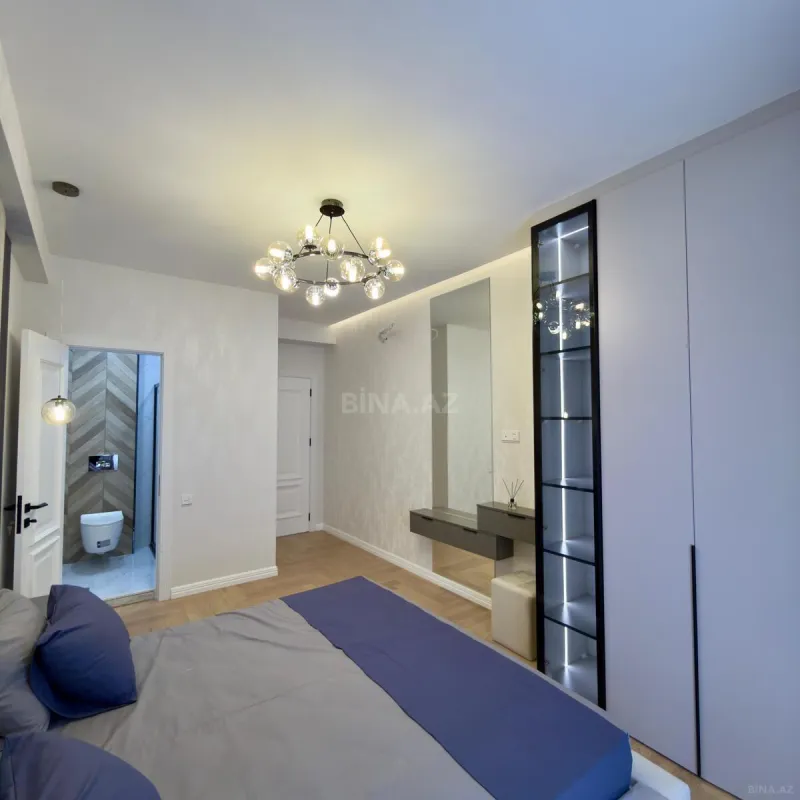 Satılır 3 otaqlı mənzil 117 m²
