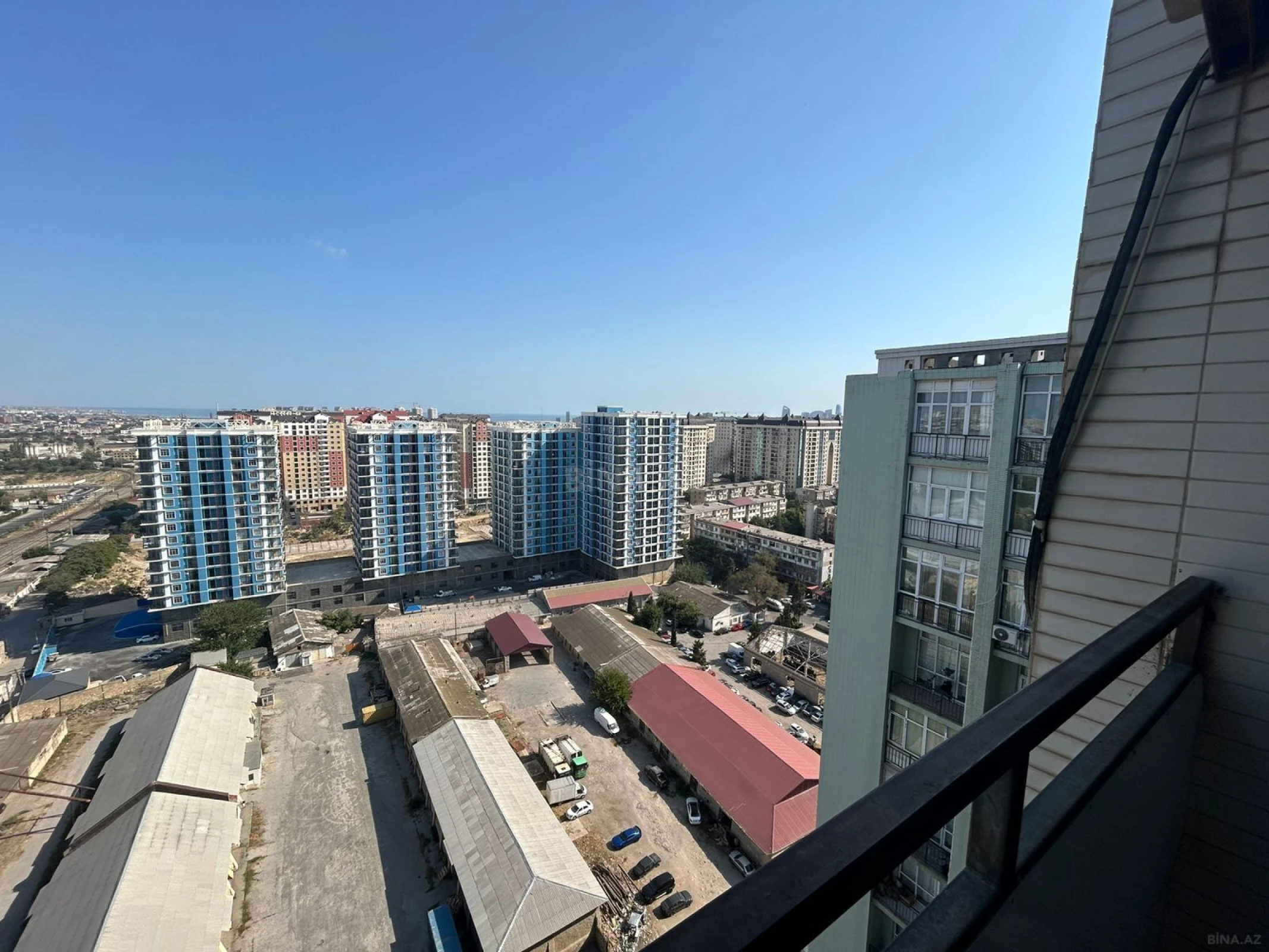 Kirayə verilir 2 otaqlı mənzil 80 m²