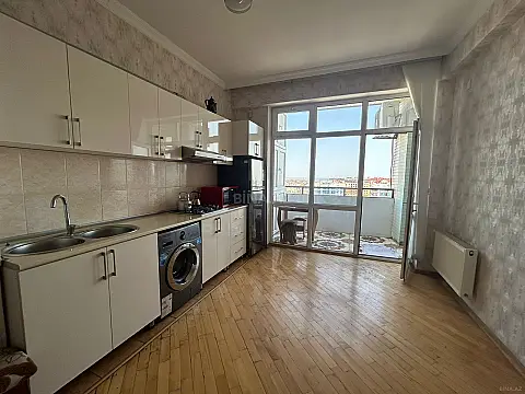 Kirayə verilir 2 otaqlı mənzil 80 m²