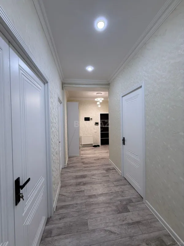 Satılır 3 otaqlı mənzil 105 m²