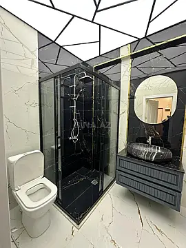 Satılır 3 otaqlı mənzil 130 m²