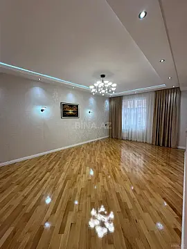 Satılır 3 otaqlı mənzil 130 m²