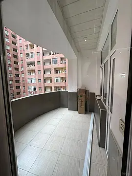 Satılır 3 otaqlı mənzil 130 m²
