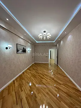 Satılır 3 otaqlı mənzil 130 m²