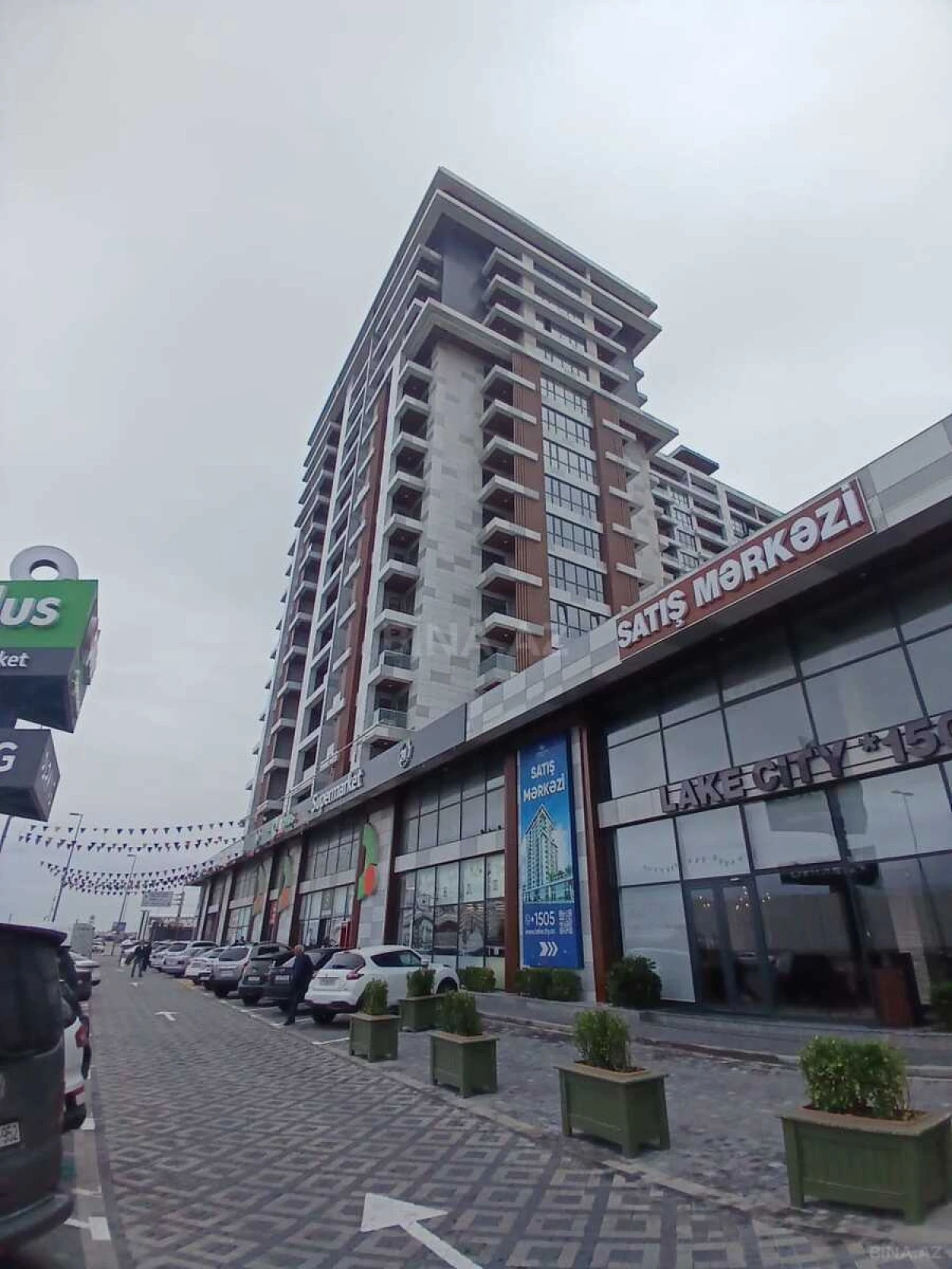 Satılır 2 otaqlı mənzil 100 m²