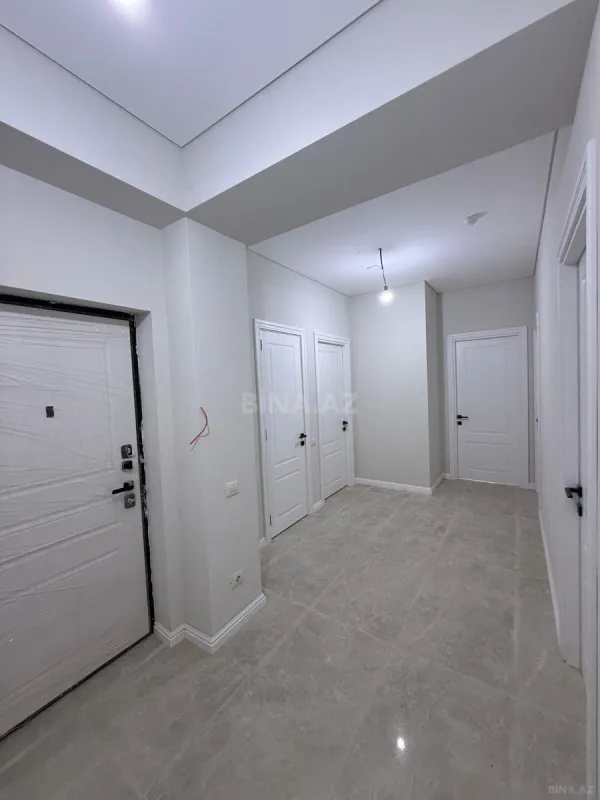Satılır 4 otaqlı mənzil 107.7 m²