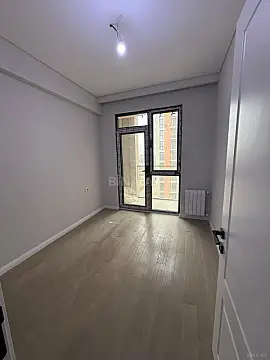 Satılır 4 otaqlı mənzil 107.7 m²