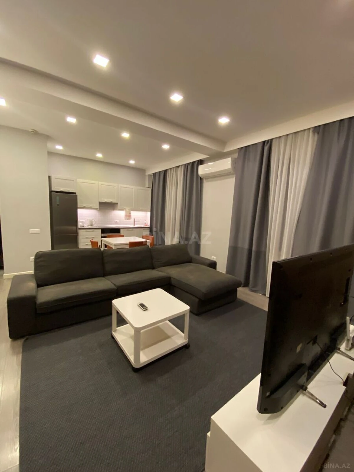 Kirayə verilir 2 otaqlı mənzil 60 m²