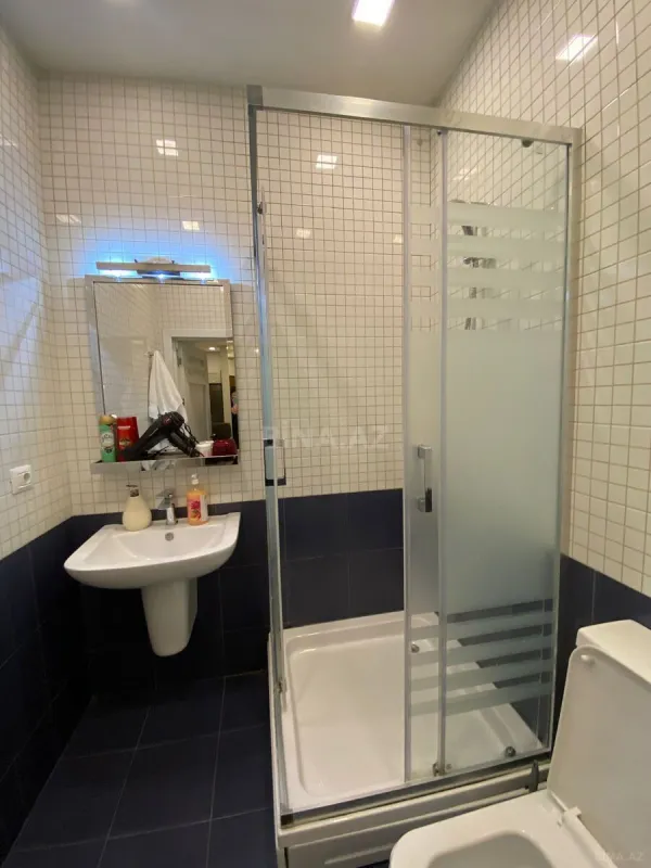 Kirayə verilir 2 otaqlı mənzil 60 m²