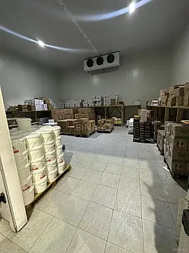 Kirayə verilir obyekt 650 m²