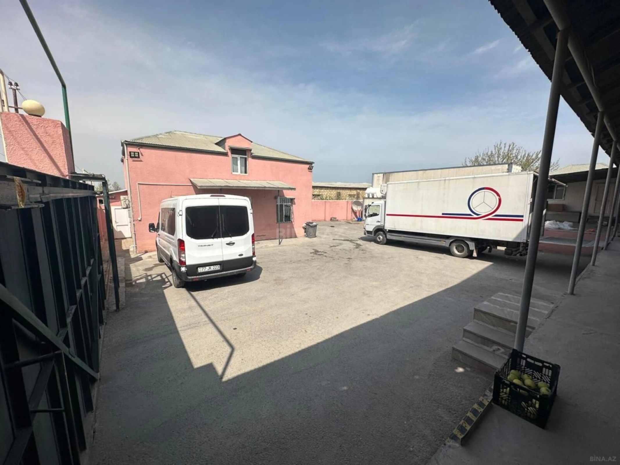 Kirayə verilir obyekt 650 m²