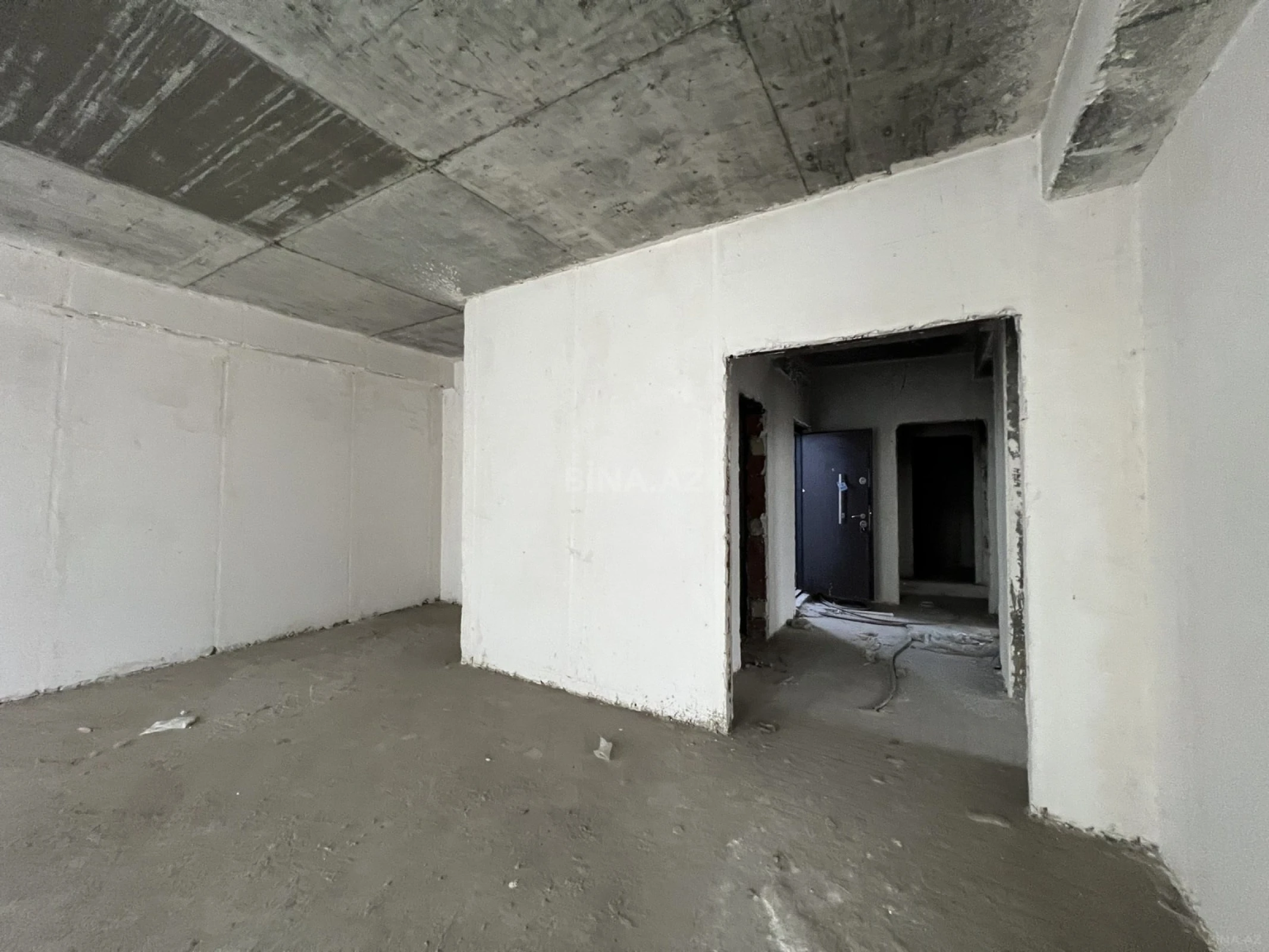 Satılır 4 otaqlı mənzil 146.3 m²