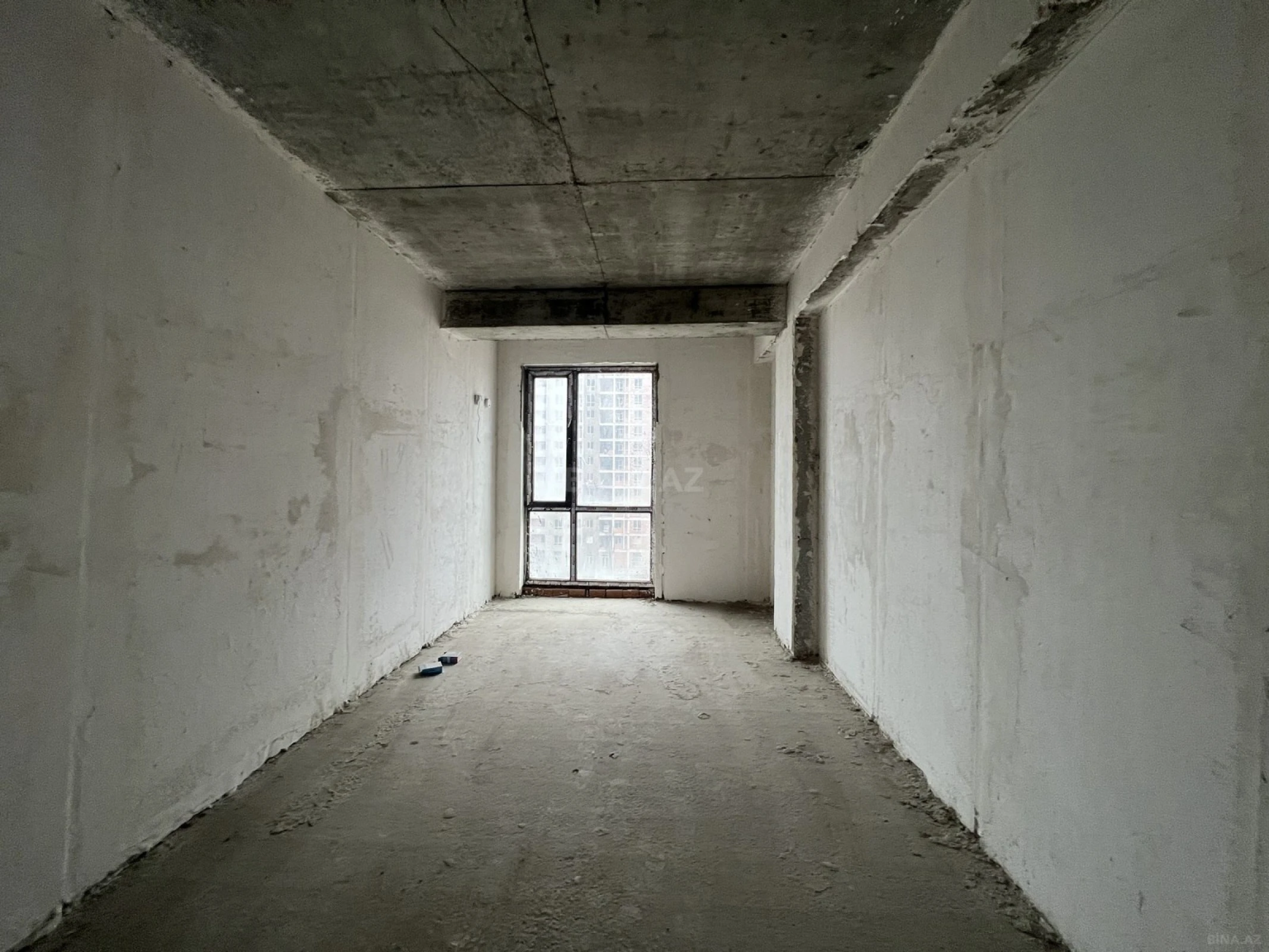 Satılır 4 otaqlı mənzil 146.3 m²