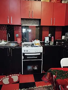 Satılır 2 otaqlı həyət evi 80 m²