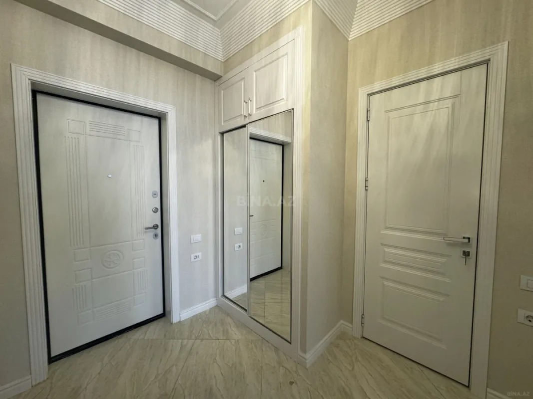 Satılır 2 otaqlı mənzil 79 m²