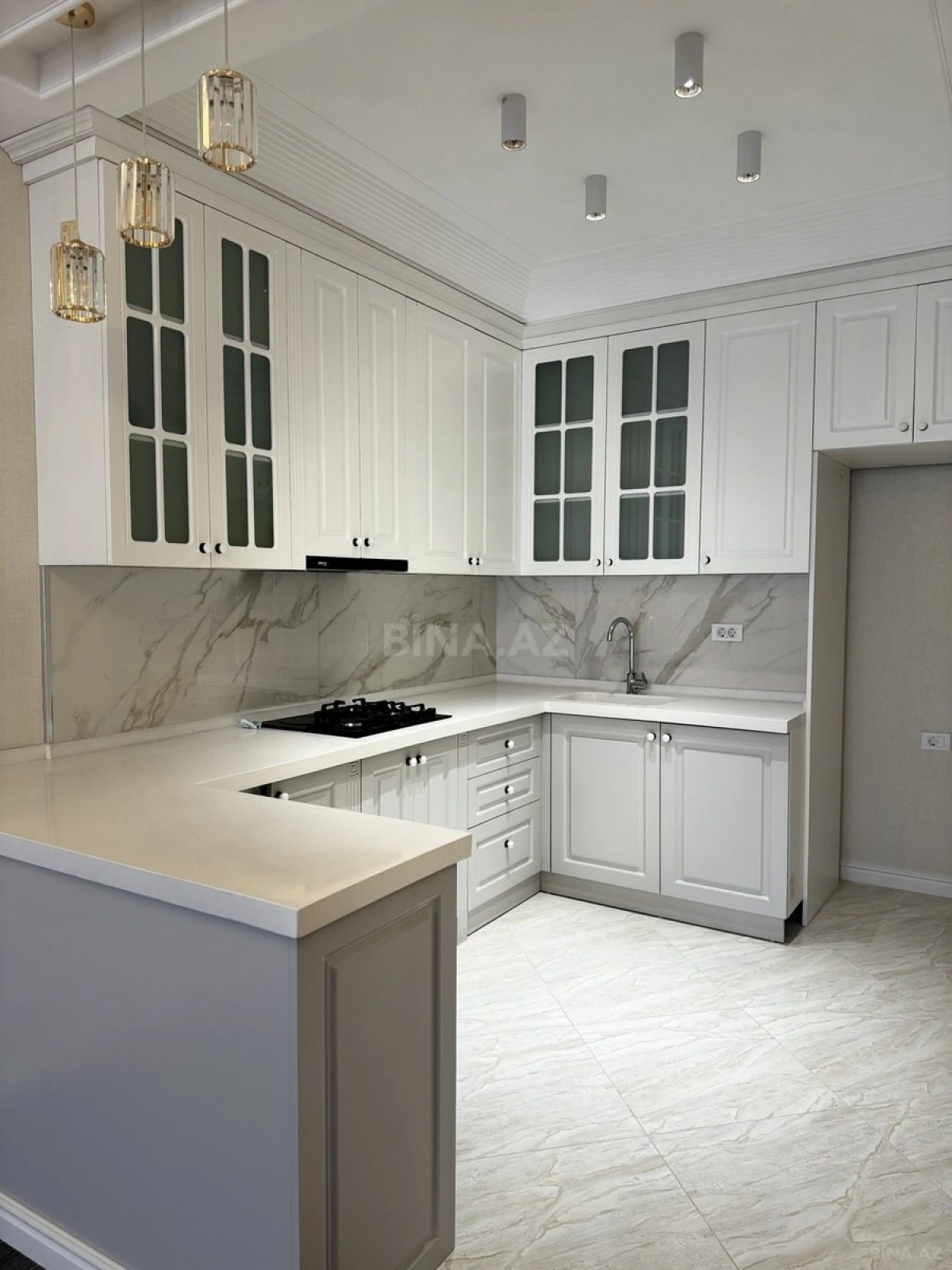 Satılır 2 otaqlı mənzil 79 m²