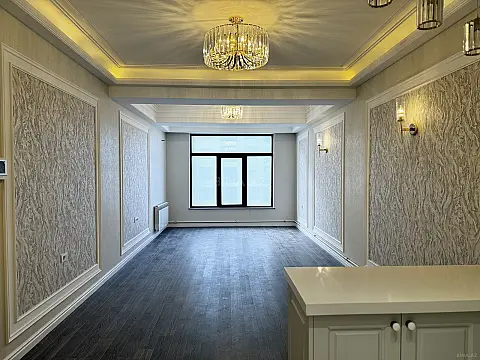 Satılır 2 otaqlı mənzil 79 m²