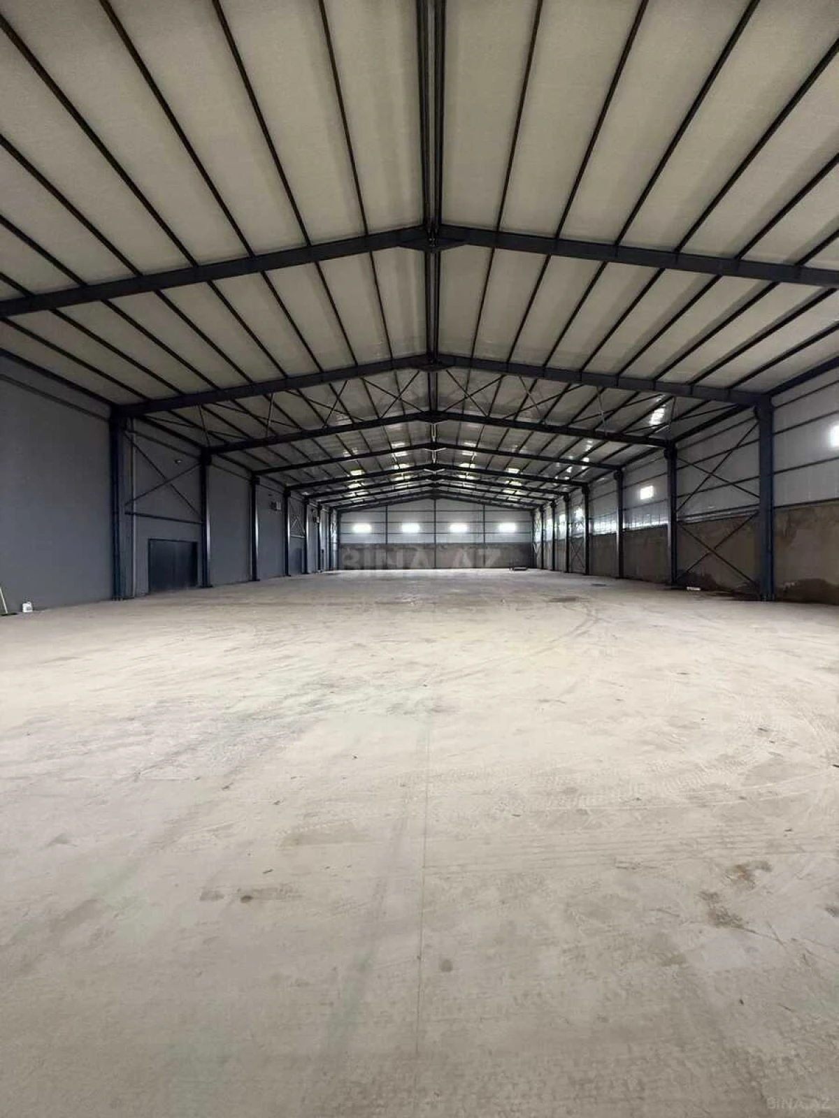 Kirayə verilir obyekt 600 m²