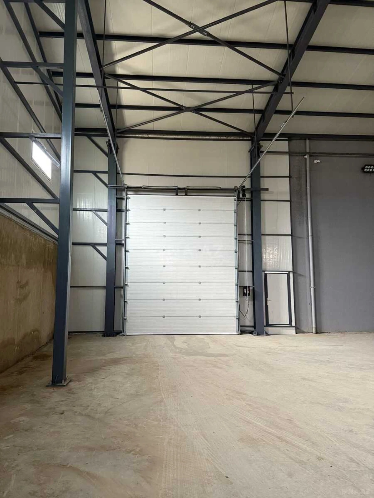 Kirayə verilir obyekt 600 m²