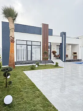 Satılır 4 otaqlı həyət evi 180 m²