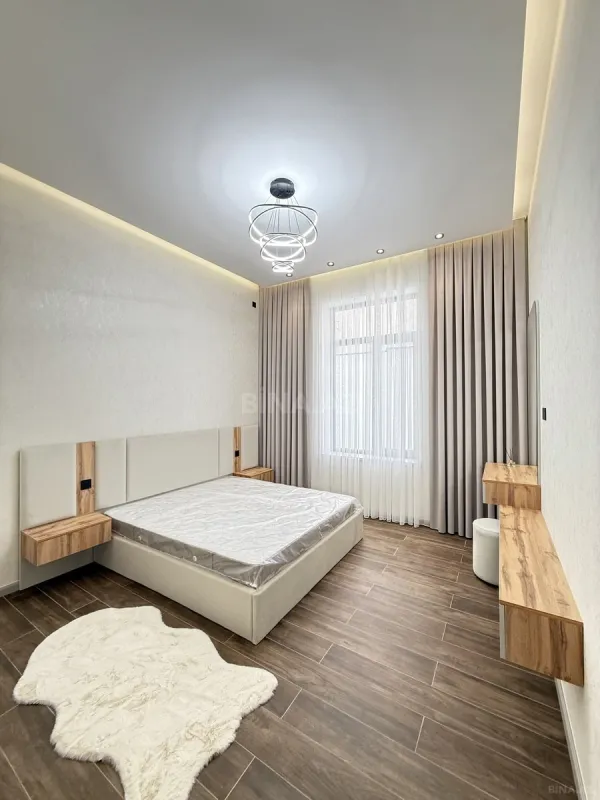 Satılır 4 otaqlı həyət evi 180 m²