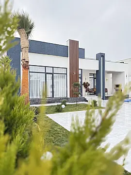 Satılır 4 otaqlı həyət evi 180 m²