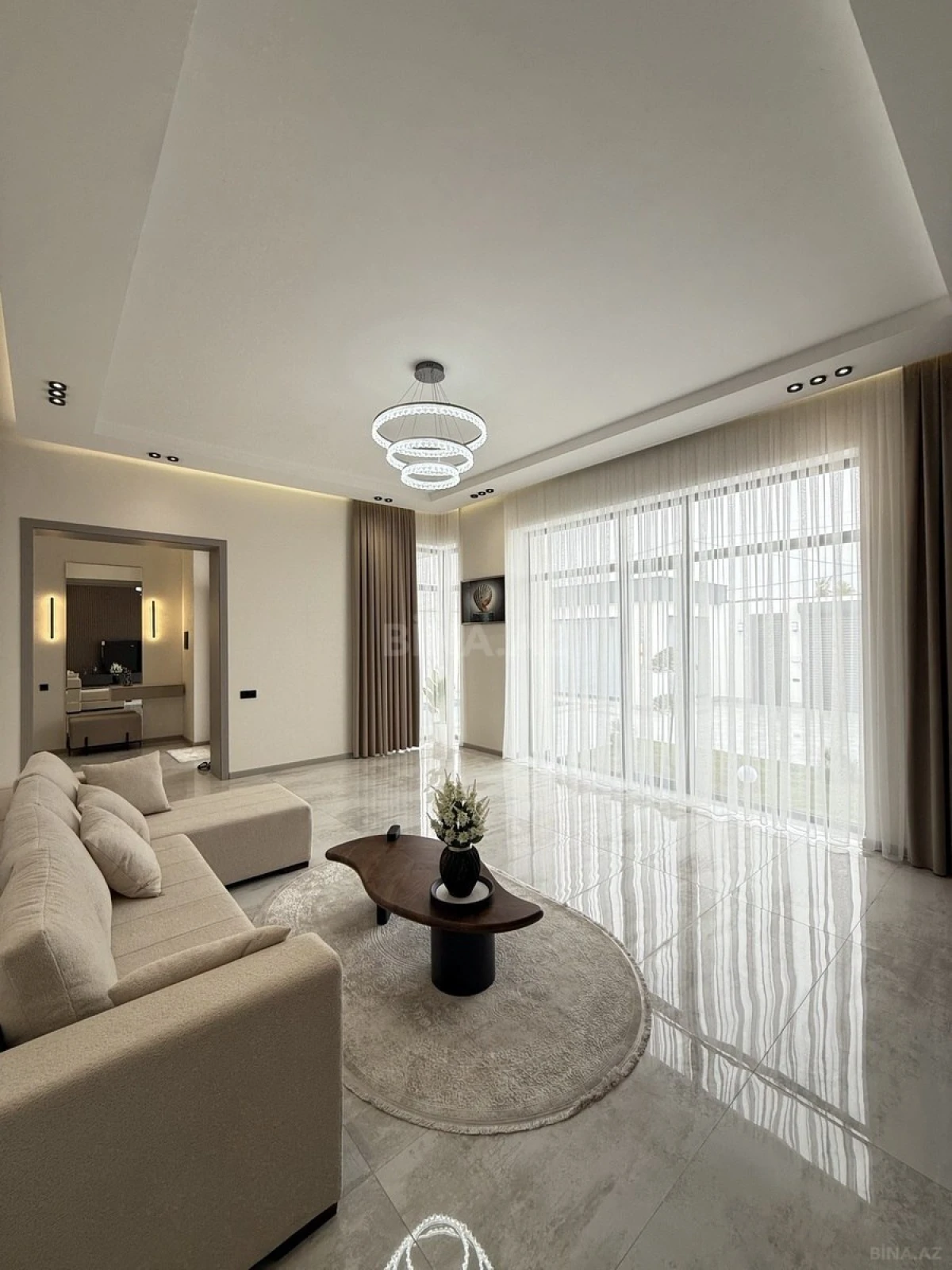 Satılır 4 otaqlı həyət evi 180 m²