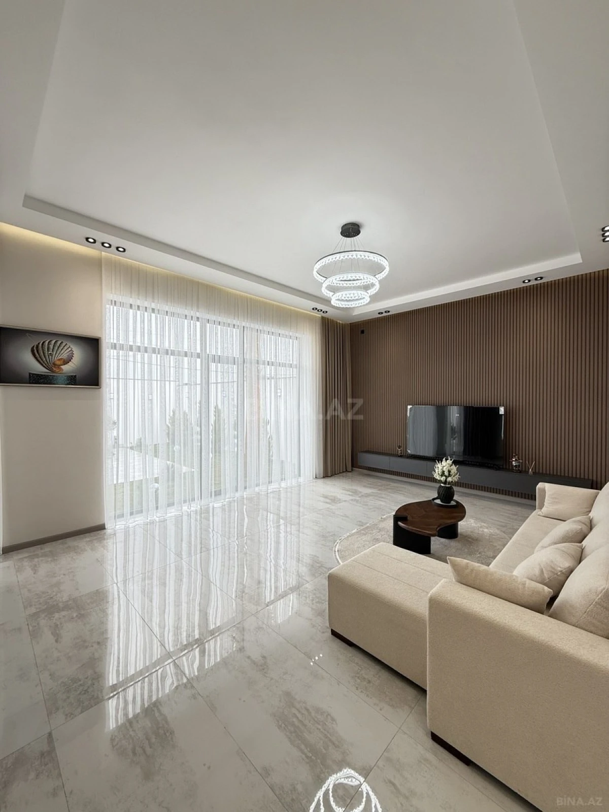 Satılır 4 otaqlı həyət evi 180 m²