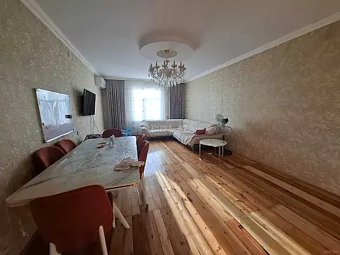 Satılır 7 otaqlı həyət evi 290 m²