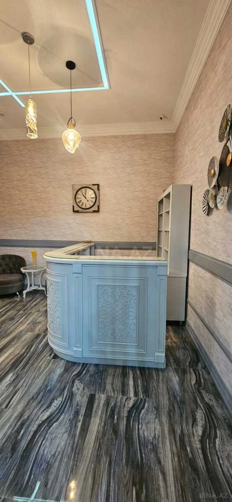 Kirayə verilir 6 otaqlı ofis 300 m²