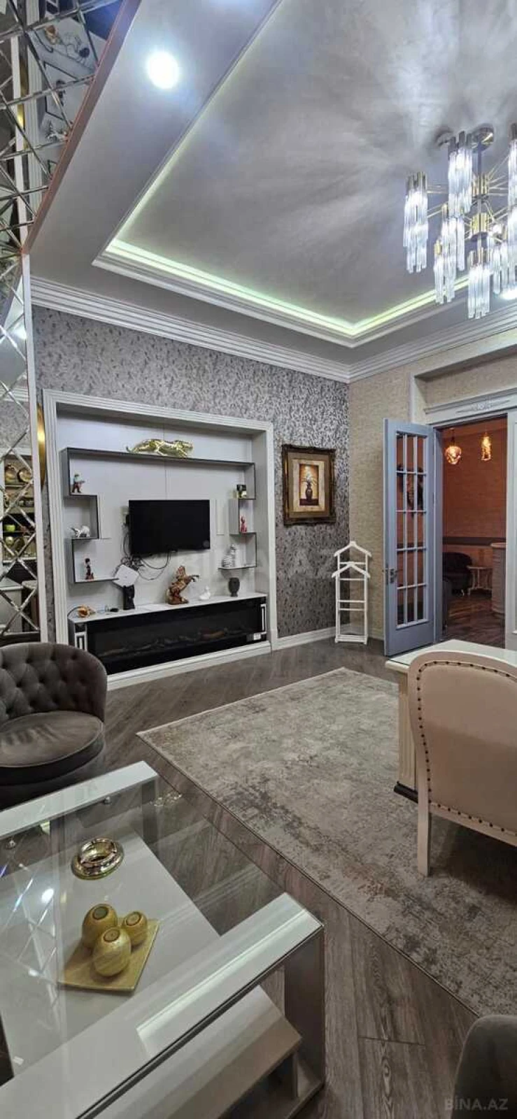 Kirayə verilir 6 otaqlı ofis 300 m²