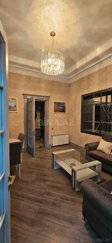 Kirayə verilir 6 otaqlı ofis 300 m²